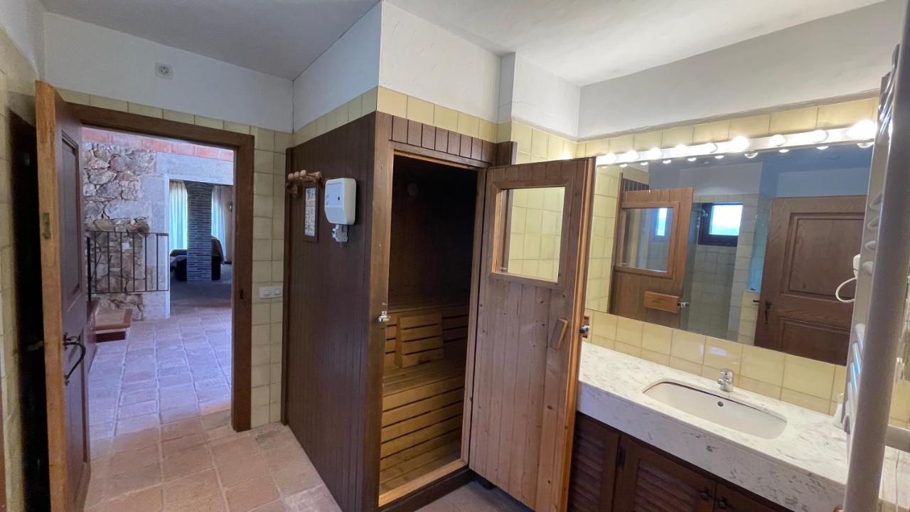 Amazing Typical House With Swimming Pool Villa Сан Фелиу де Гиксолс Екстериор снимка