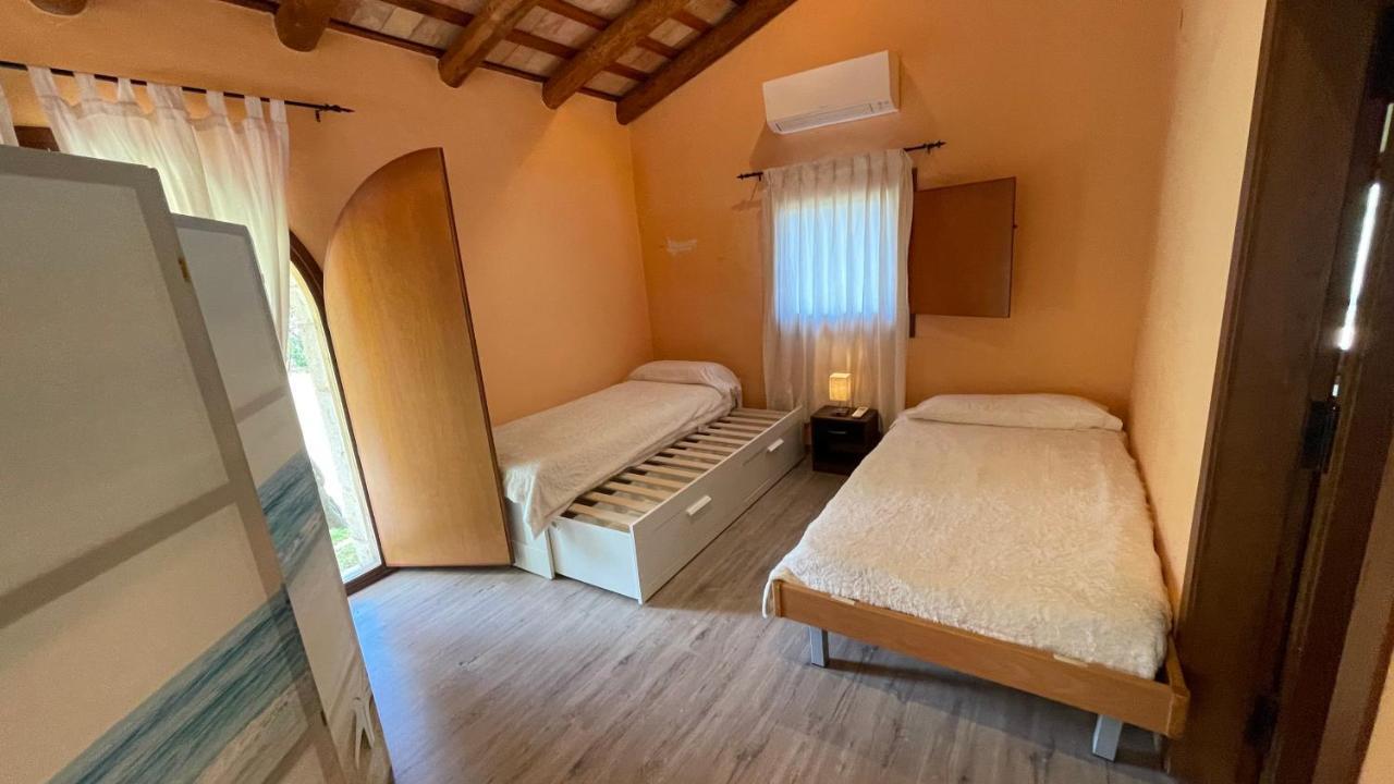 Amazing Typical House With Swimming Pool Villa Сан Фелиу де Гиксолс Екстериор снимка